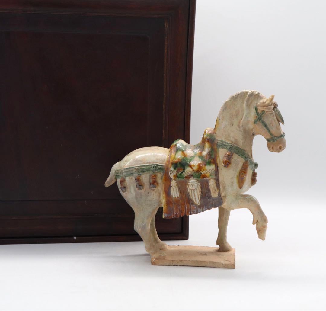 貴重　唐三彩　踏馬　紅木箱　時代物　送料込み250118