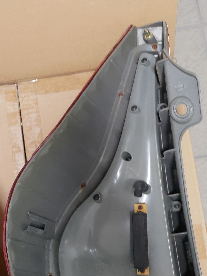 Khan　トヨタ/アクア Valenti LEDテールライト 　ジャンク品