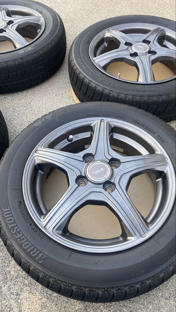 スタッドレスタイヤホイル付き155/65/R14、4本セット