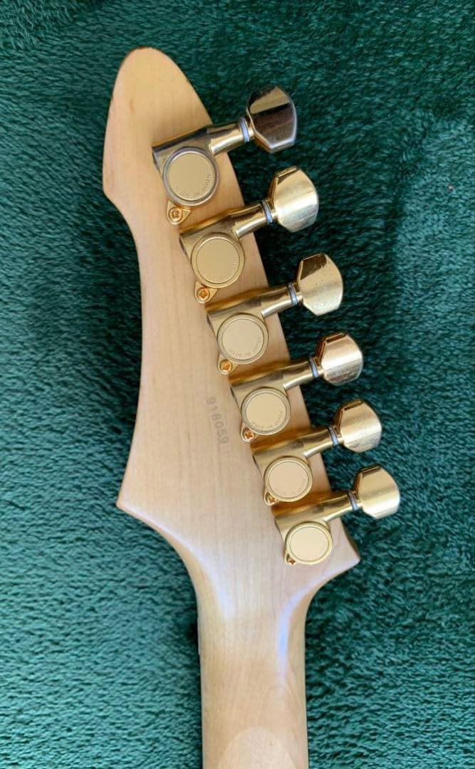 ARIA PRO II MAGNA SERIES エレキギター