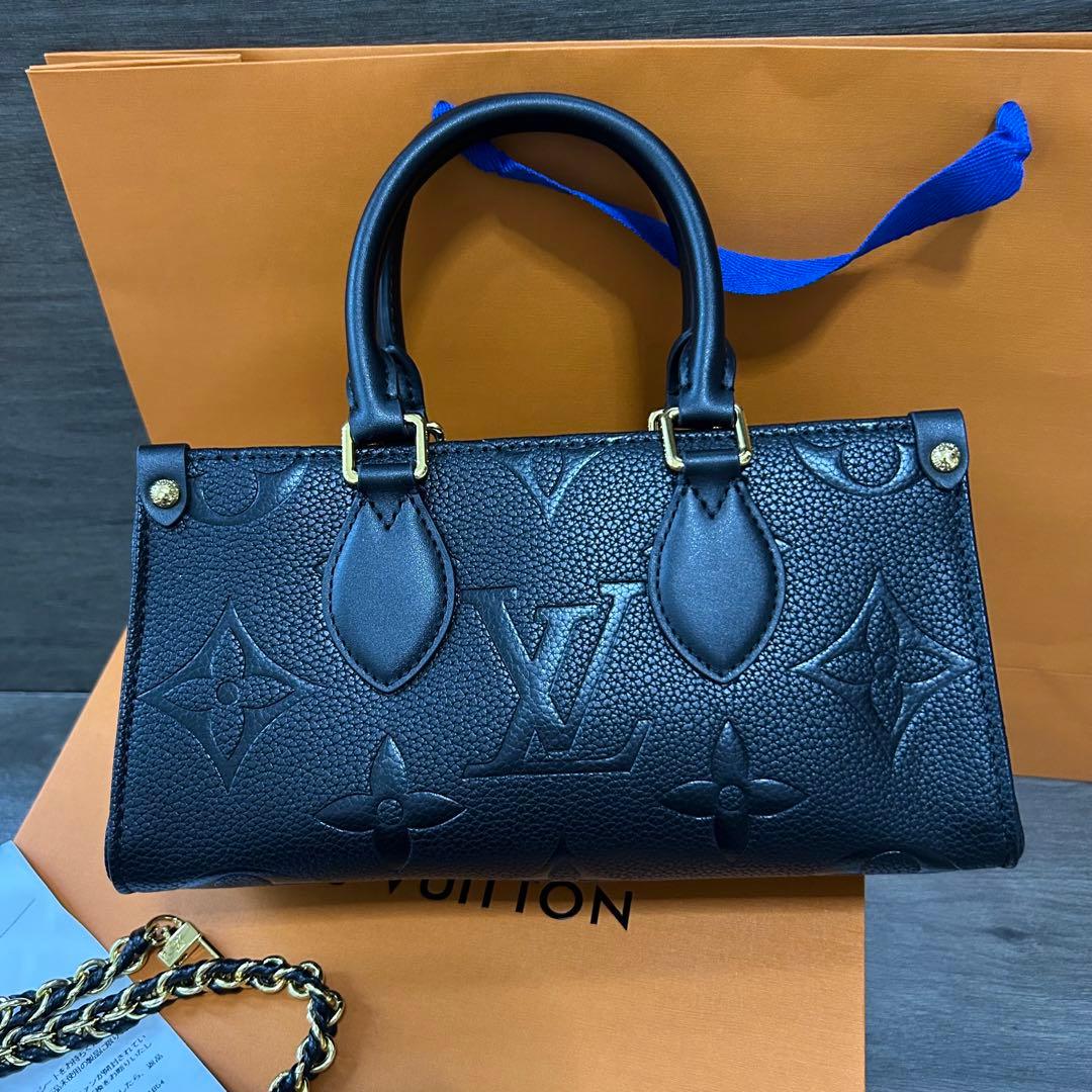 新品同様 ブラック　ショルダーバッグ