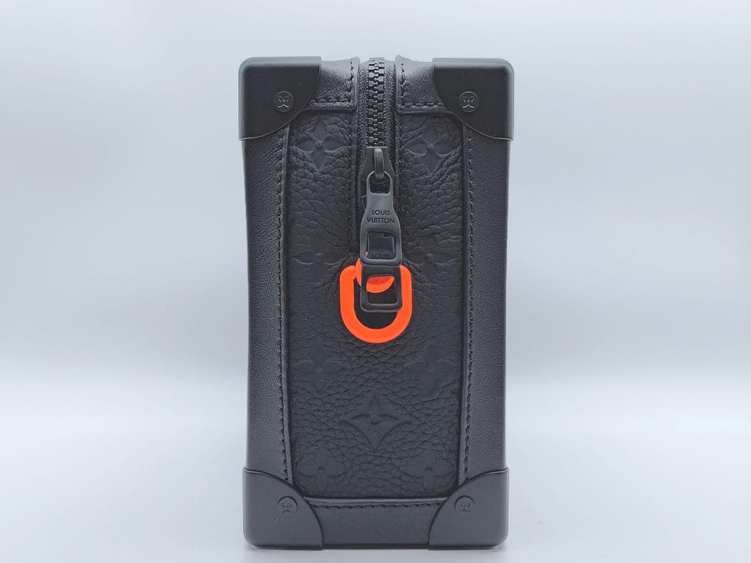 LOUIS VUITTON（ルイヴィトン）トリヨン　モノグラム　ソフトトランク