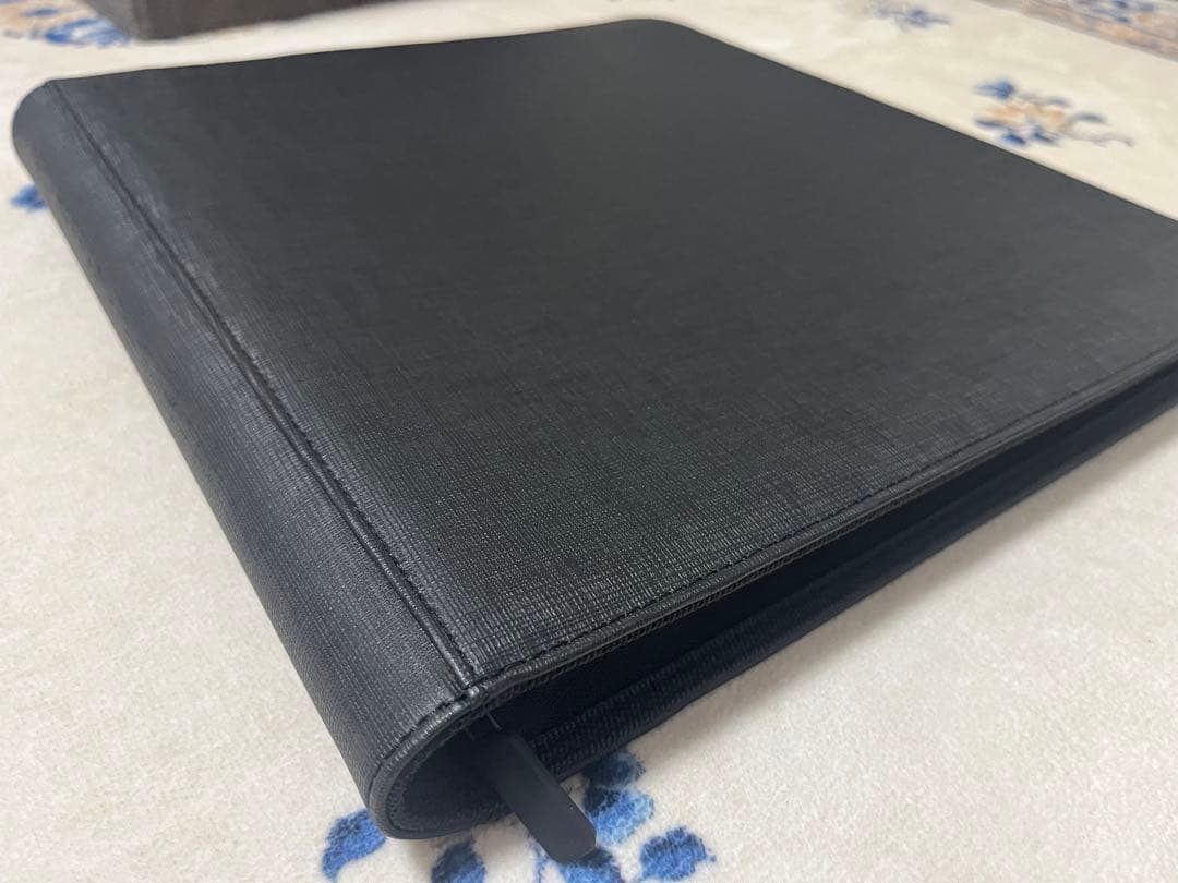 TOYGER アタッシュケース（シルバー） &カードバインダー