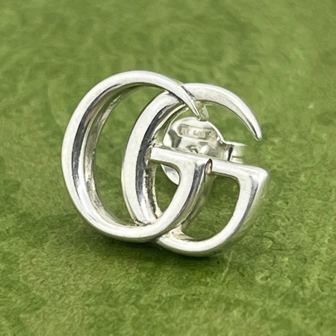 GUCCI ダブルG スタッズ 片耳 ピアス 053361