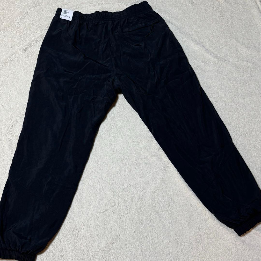 NIKE 新品セットアップ 品番上FB8619-010下F88617-010