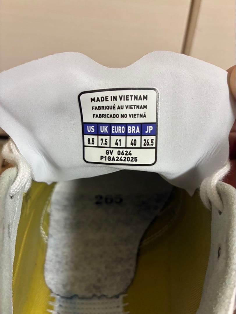 ミズノモナルシーダネオ3エリート（箱付き）