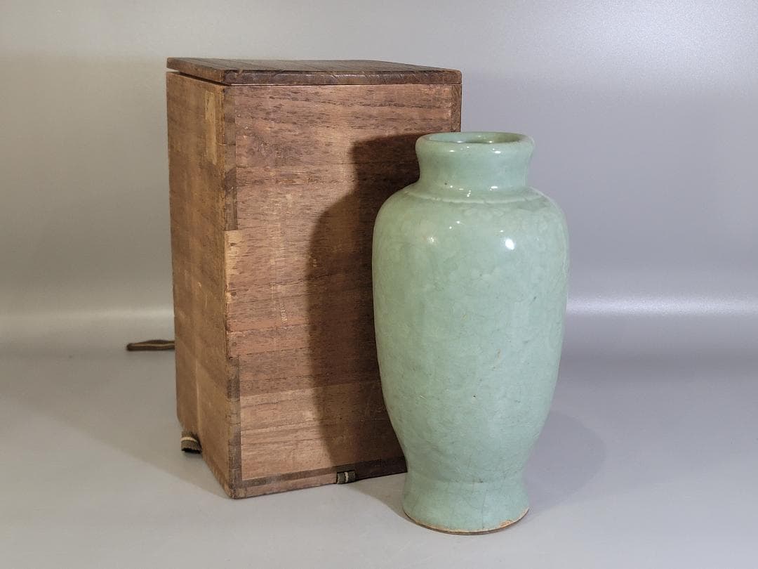 古美術 中国 七官青磁 纏枝蓮花紋 花瓶 茶道具伝来