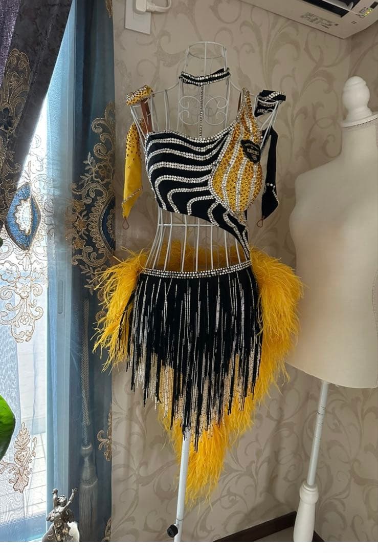 KAGRI カオリ　社交ダンス　競技ダンス　ラテンドレス