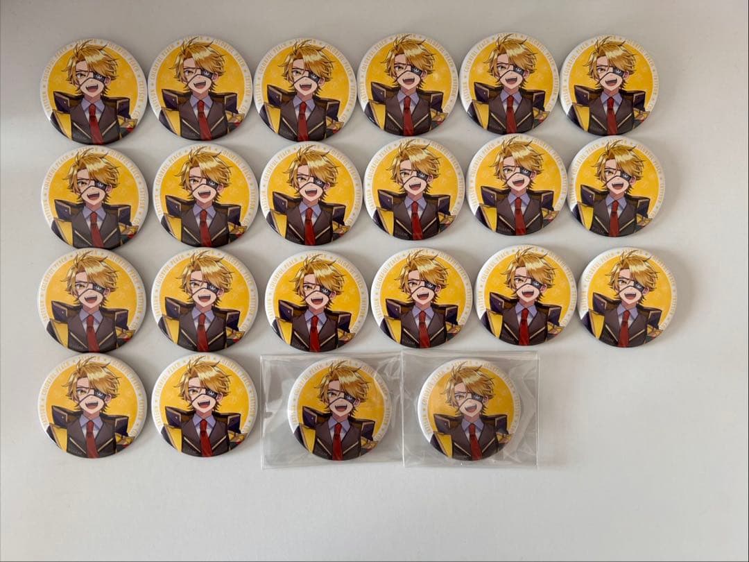 カラフルピーチ　たっつん　魔法学園　缶バッジ　22個