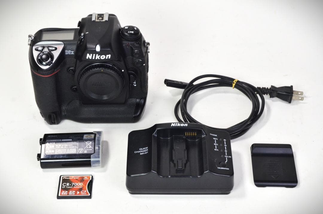 k*s様 動作品 Nikon D2x ボディ 充電器 CF変換 ニコン 上代65