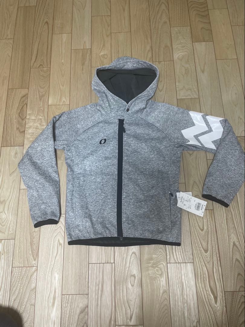 オンヨネ　ミドルジャケット