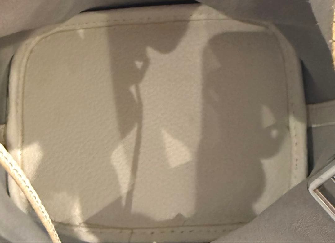 guernik ANAレディースハンドバッグ　落書き　ティガー