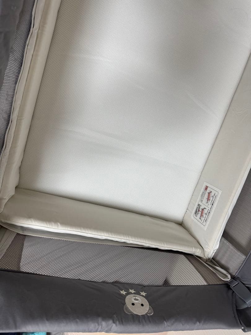 美品 アップリカ ココネルエアー コンパクト ベビーベッド