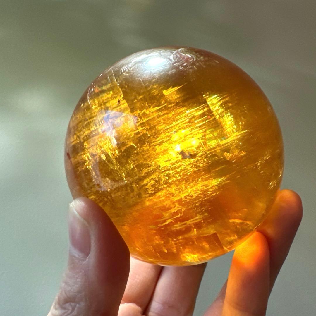 ハニーカルサイト　アンバーレア　スフィア　447.5g カルサイト　ゴールデン