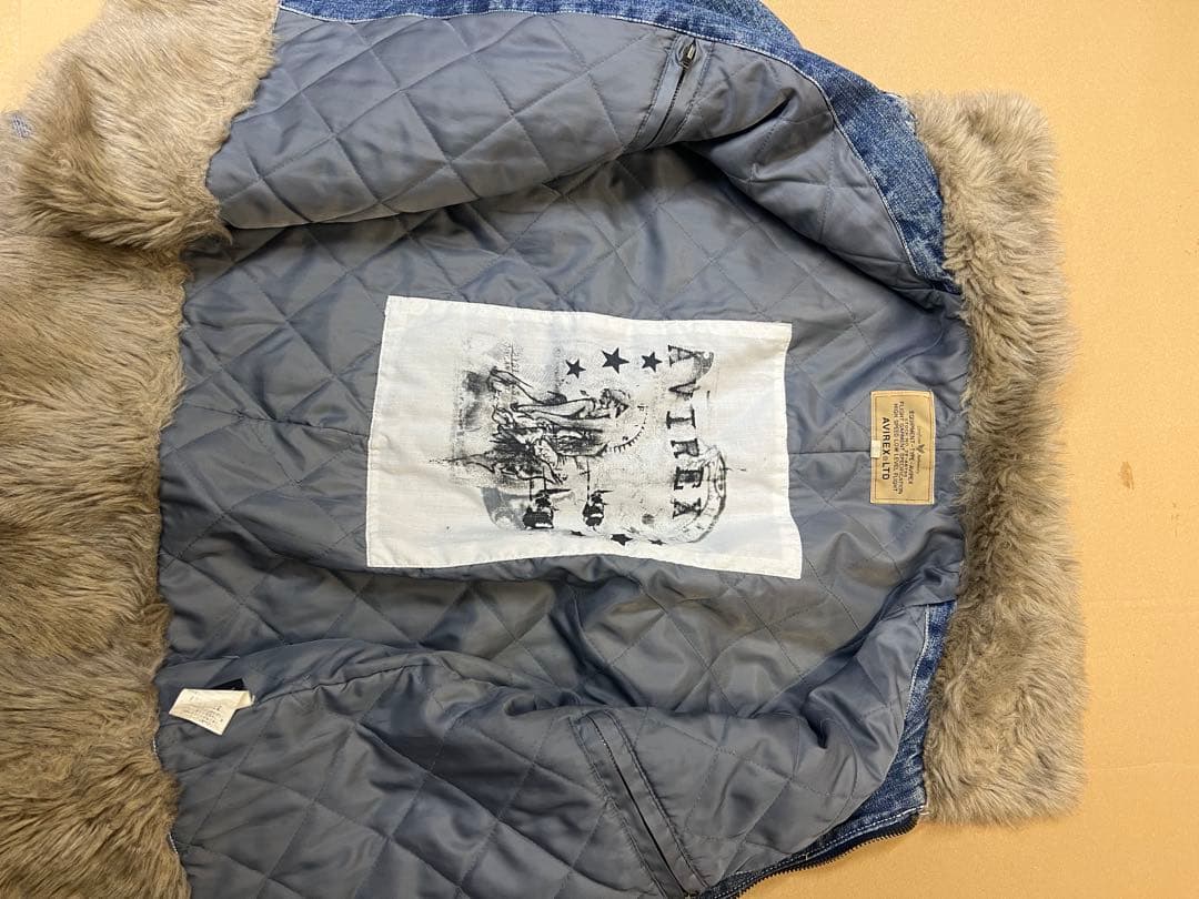 AVIREXアビレックス　Gジャンデニムジャケット　襟袖ボア付き　ヒジテツ様