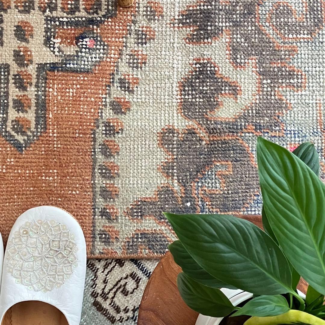 アヴァノス 42×82くすみオレンジ　ブラウニーブラウン　トルコヴィンテージラグ