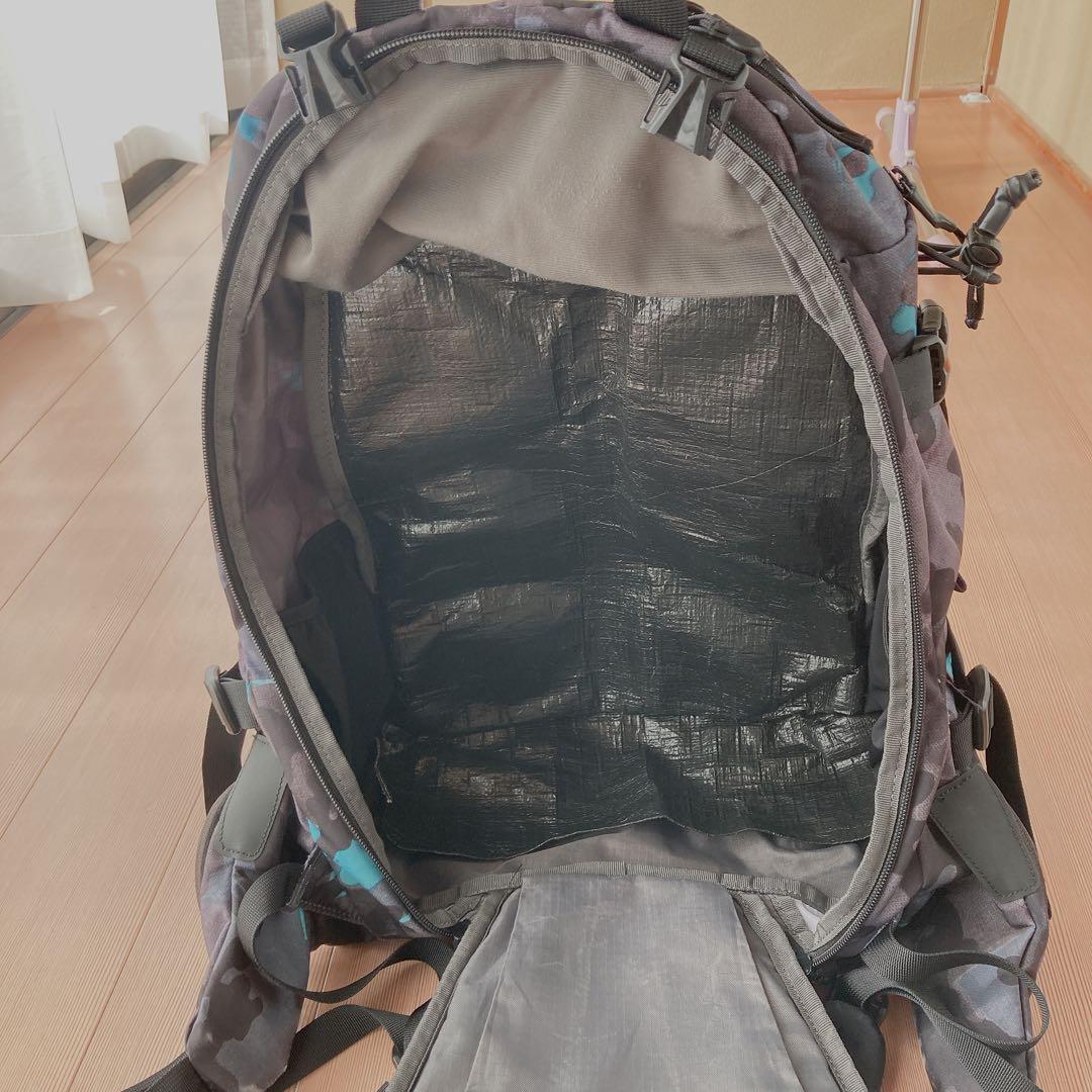 BURTON [AK] バックパック 28L