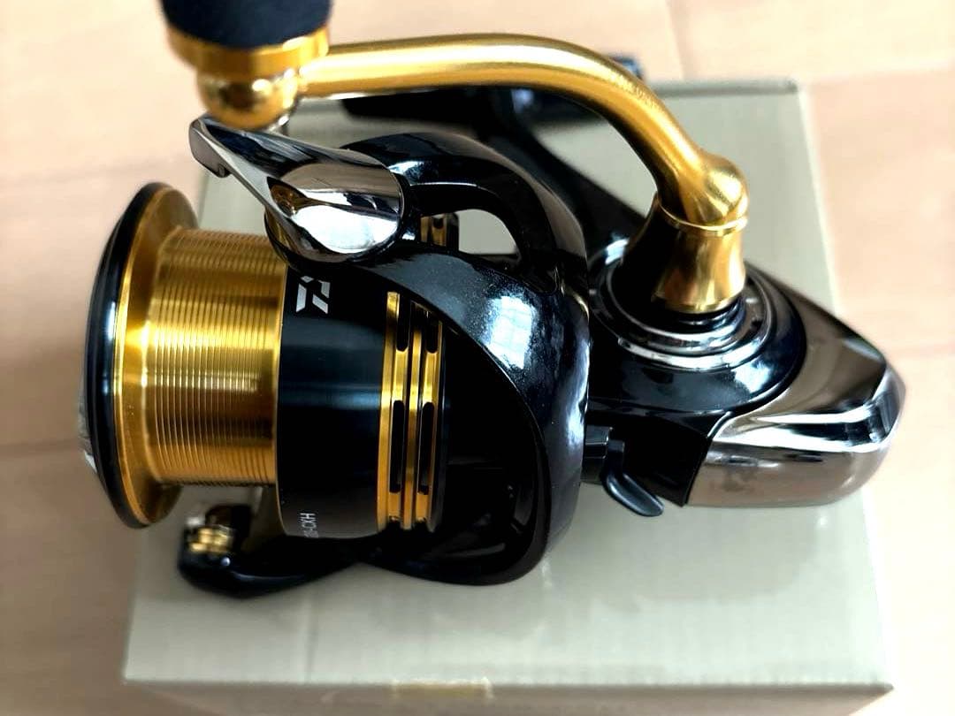 最終値下げ‼️★美used ダイワ 23レガリス LT4000-CXH