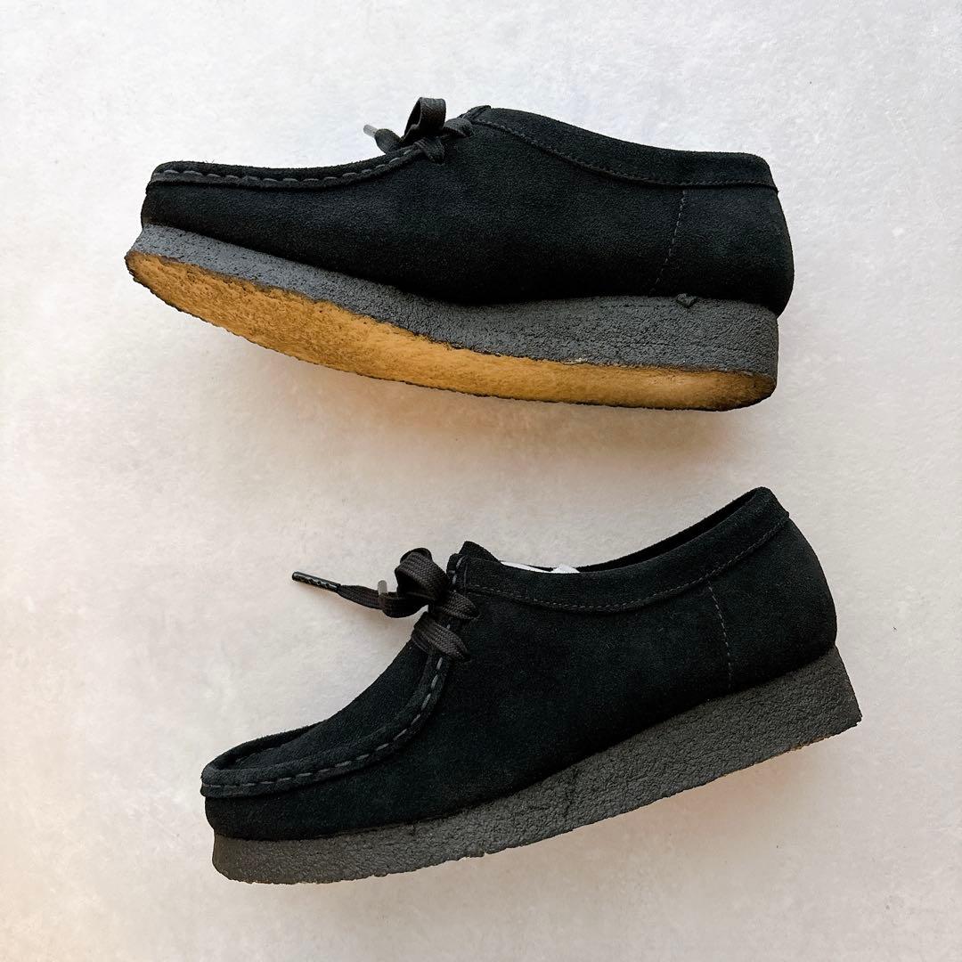 クラークス　ワラビー　ブラックスエード　23.5