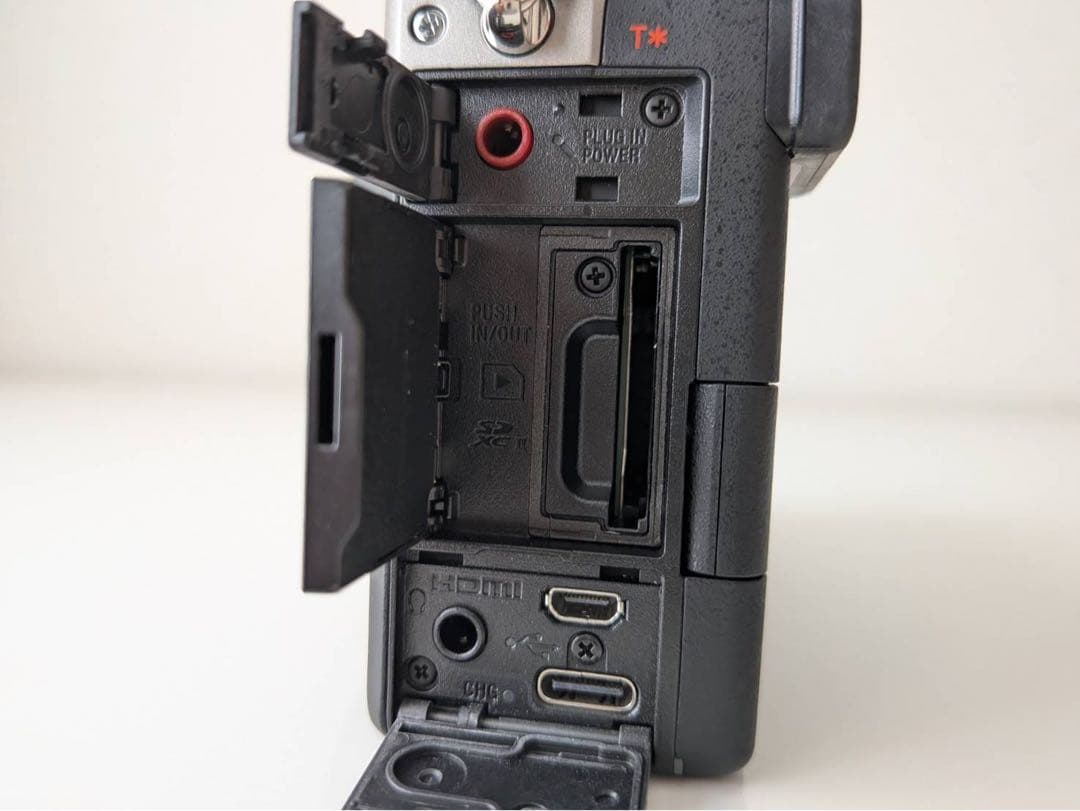 【極美品】SONY α7C ボディ シルバー ILCE-7C フルサイズ