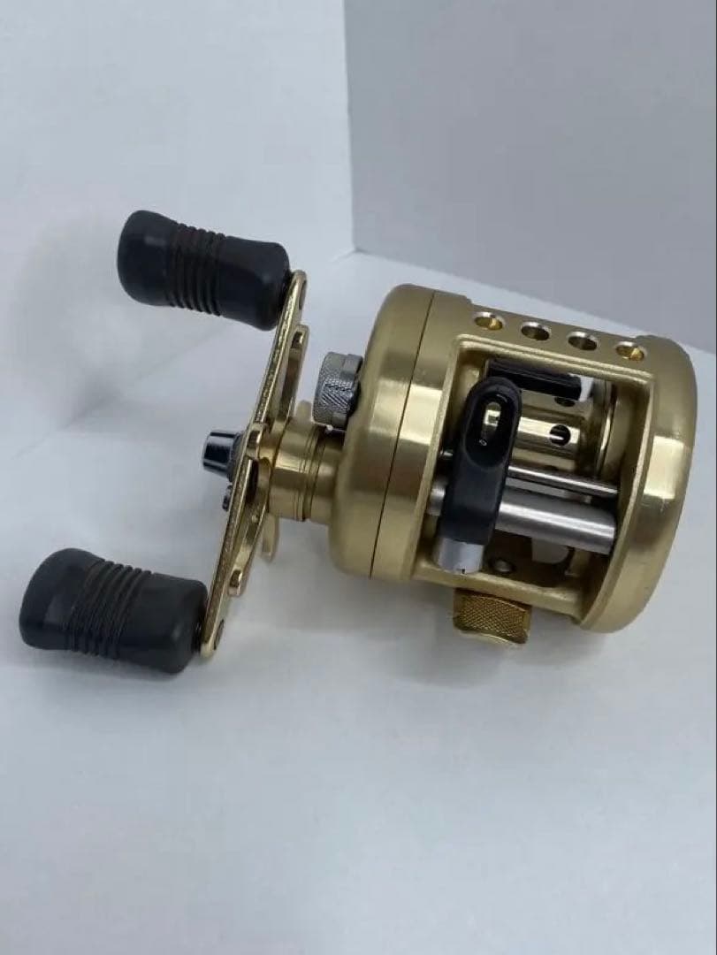 シマノ カルカッタ 101XT