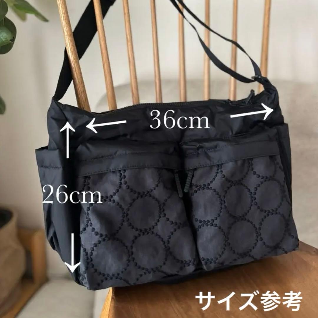 大きなポケットのショルダーバッグ　mina perhonen ミナペルホネン