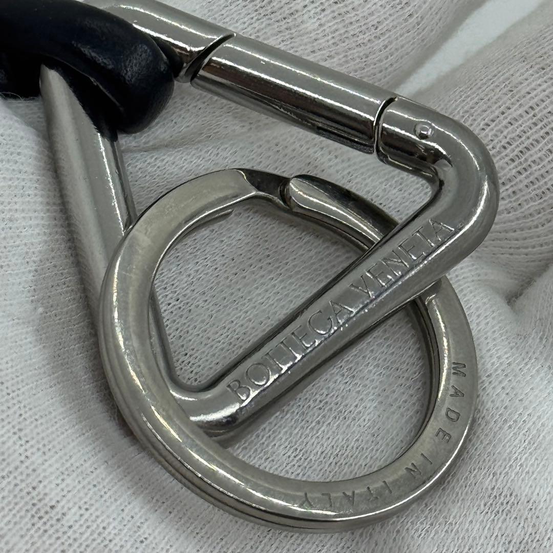 ボッテガヴェネタ トライアングル キーリング 黒 076012