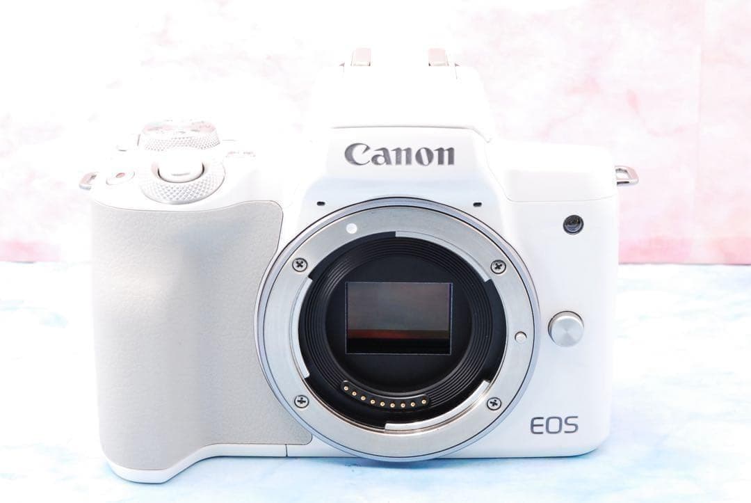 Canon EOS Kiss M☆高性能コンパクトミラーレス☆スマホ転送OK