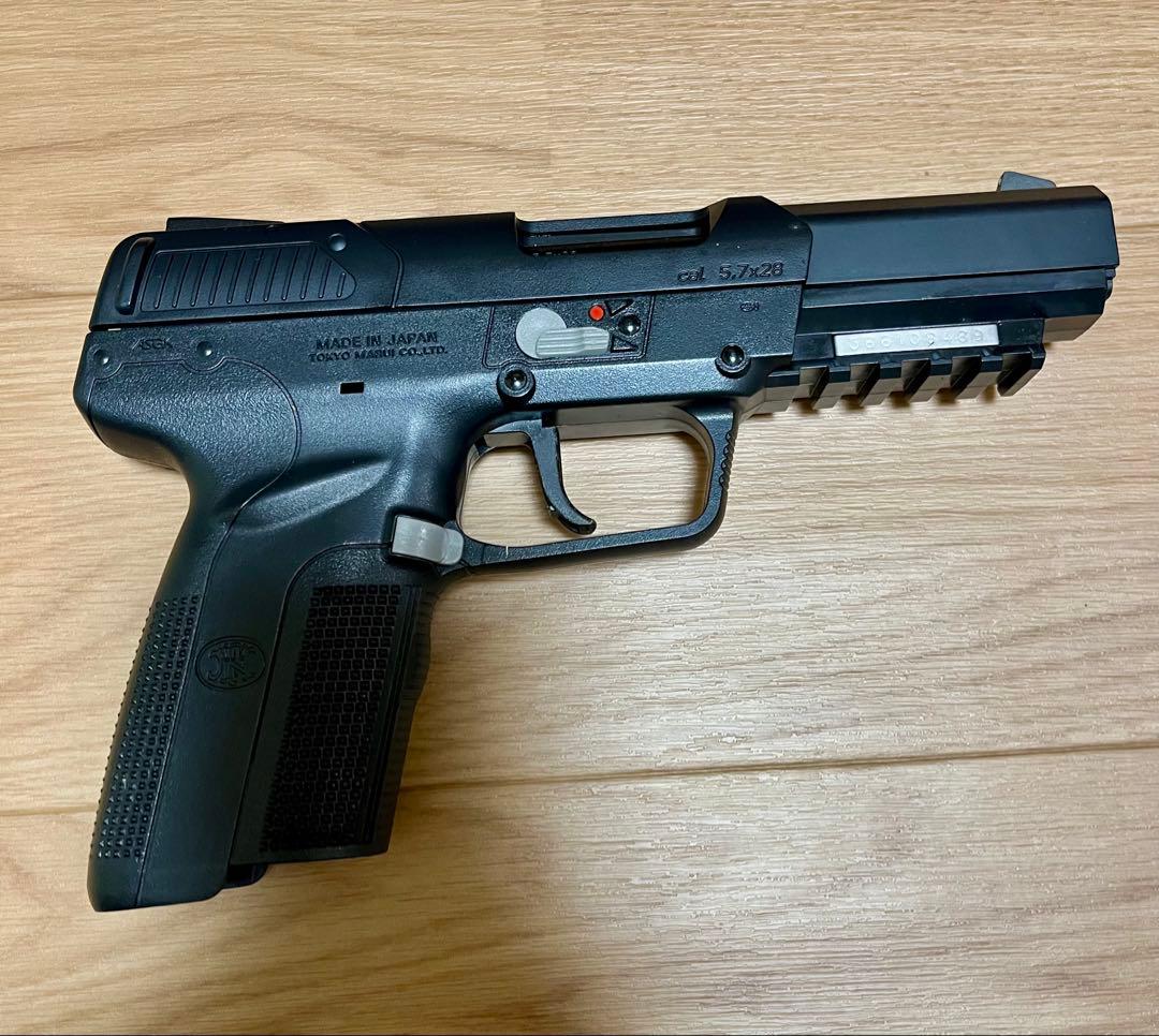 【美品】FN5-7 ガスブローバック ブラックモデル
