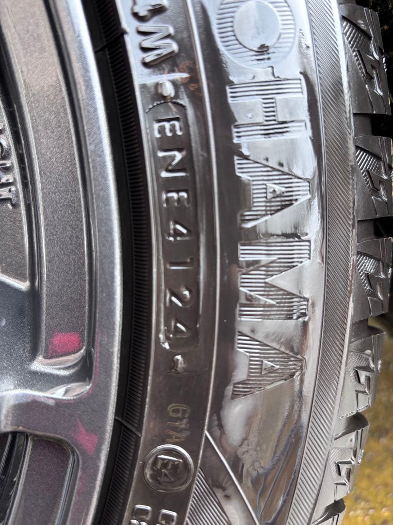 ICE GUARD215/50R17 114.3 5穴2024スタッドレス