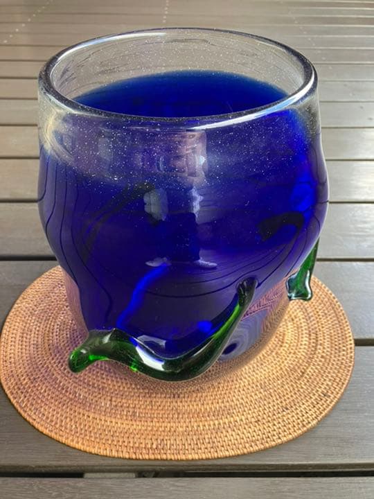 琉球ガラス　稲嶺盛吉　花瓶