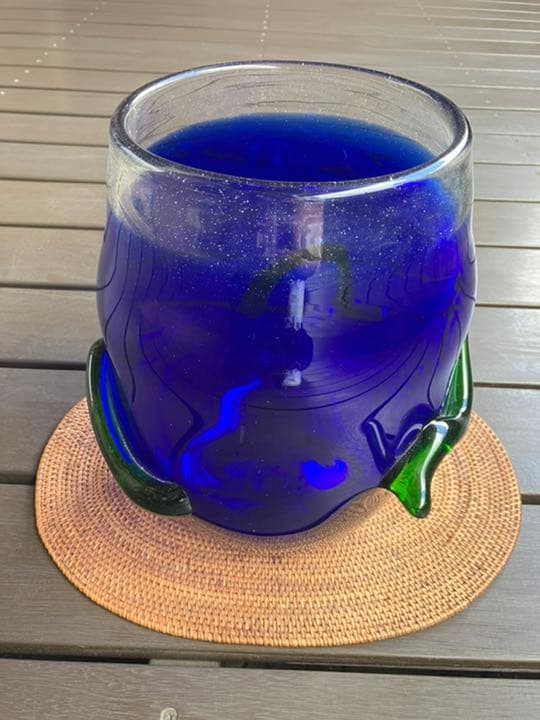 琉球ガラス　稲嶺盛吉　花瓶