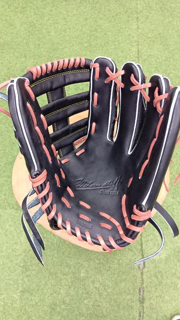 Wilson 硬式グローブ 右投げ ブラック　新品