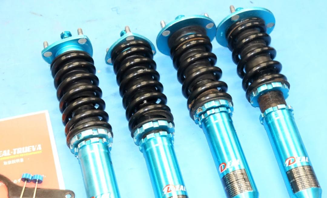 高校生　クラウン AWS210 GRS200 GRS204 車高調