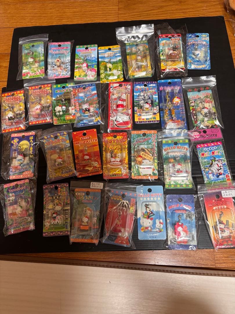 超激レア！未使用未開封❣️ご当地キティファスナーマスコットまとめ売り152点