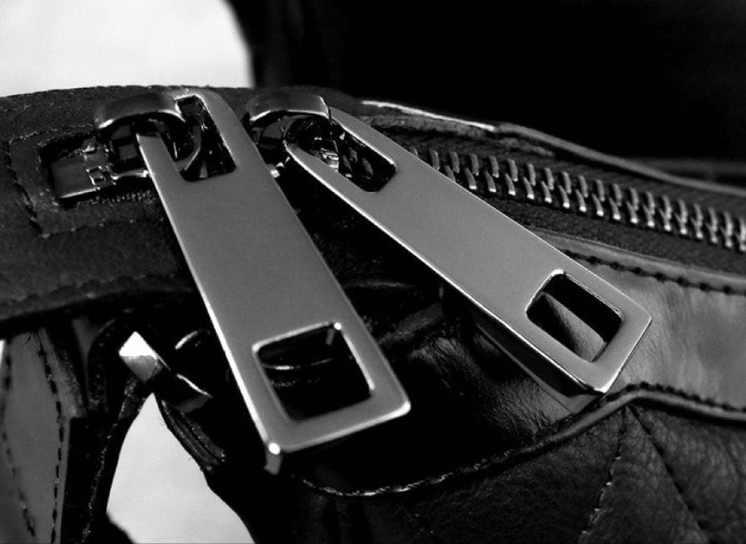 DAYSART 本革弓張月 ショルダーバッグ キルティング ボディバッグ