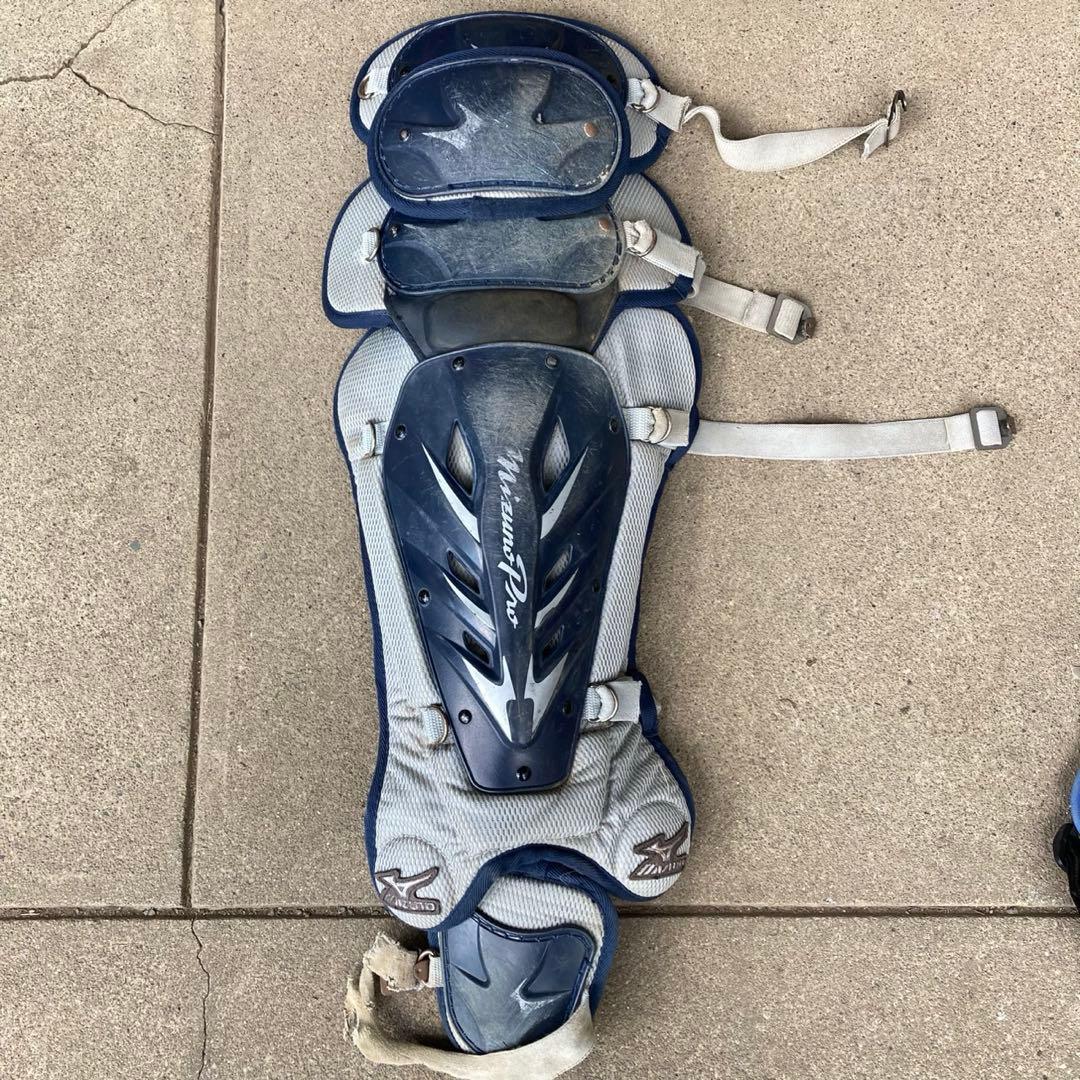 【最終値下げ！】ミズノプロ　硬式キャッチャー用プロテクター　レガース