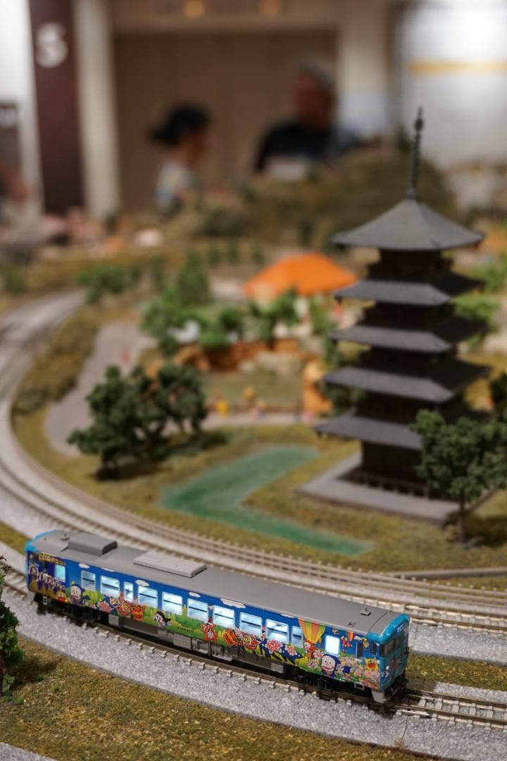 TOMIX キハ40　2137 氷見線・城端線　ハットリくんラッピング塗装　M車