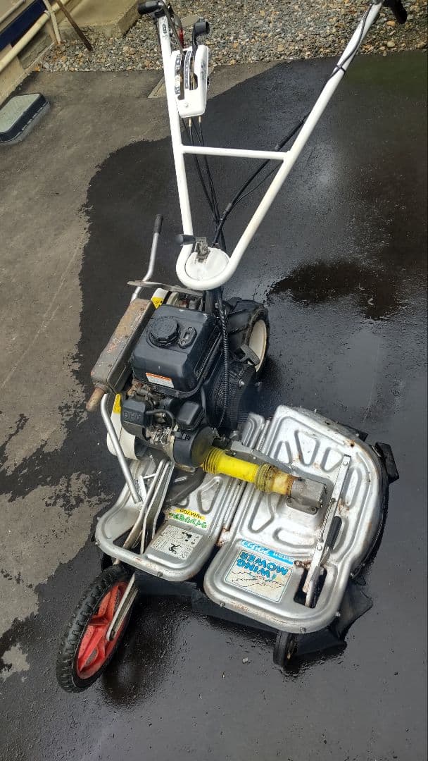 ウイングモアー　WM706 　自走式草刈機