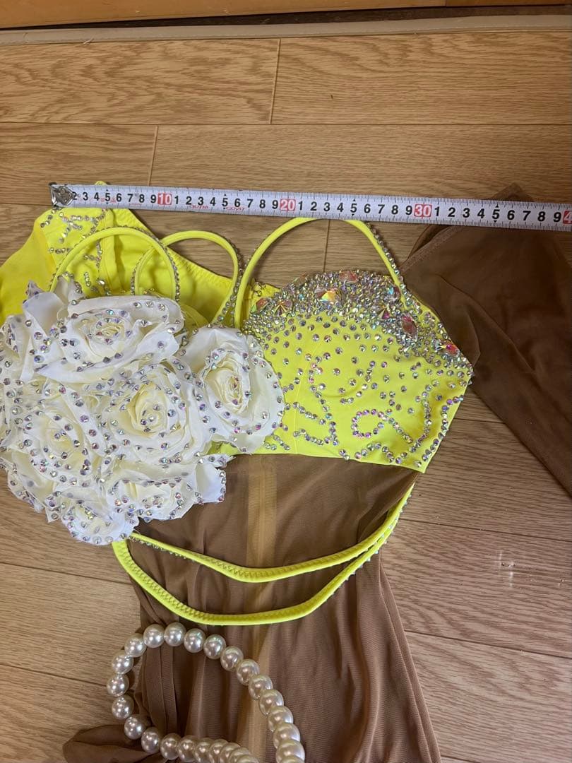 未使用に近い黄色ラテンドレス　サイズS~M ストレッチあり