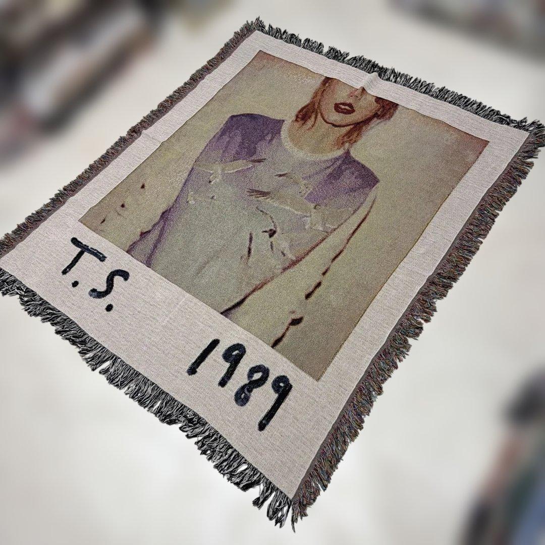 テイラースイフト　マルチカバー　ソファカバー　ヴィンテージラグ　160x135