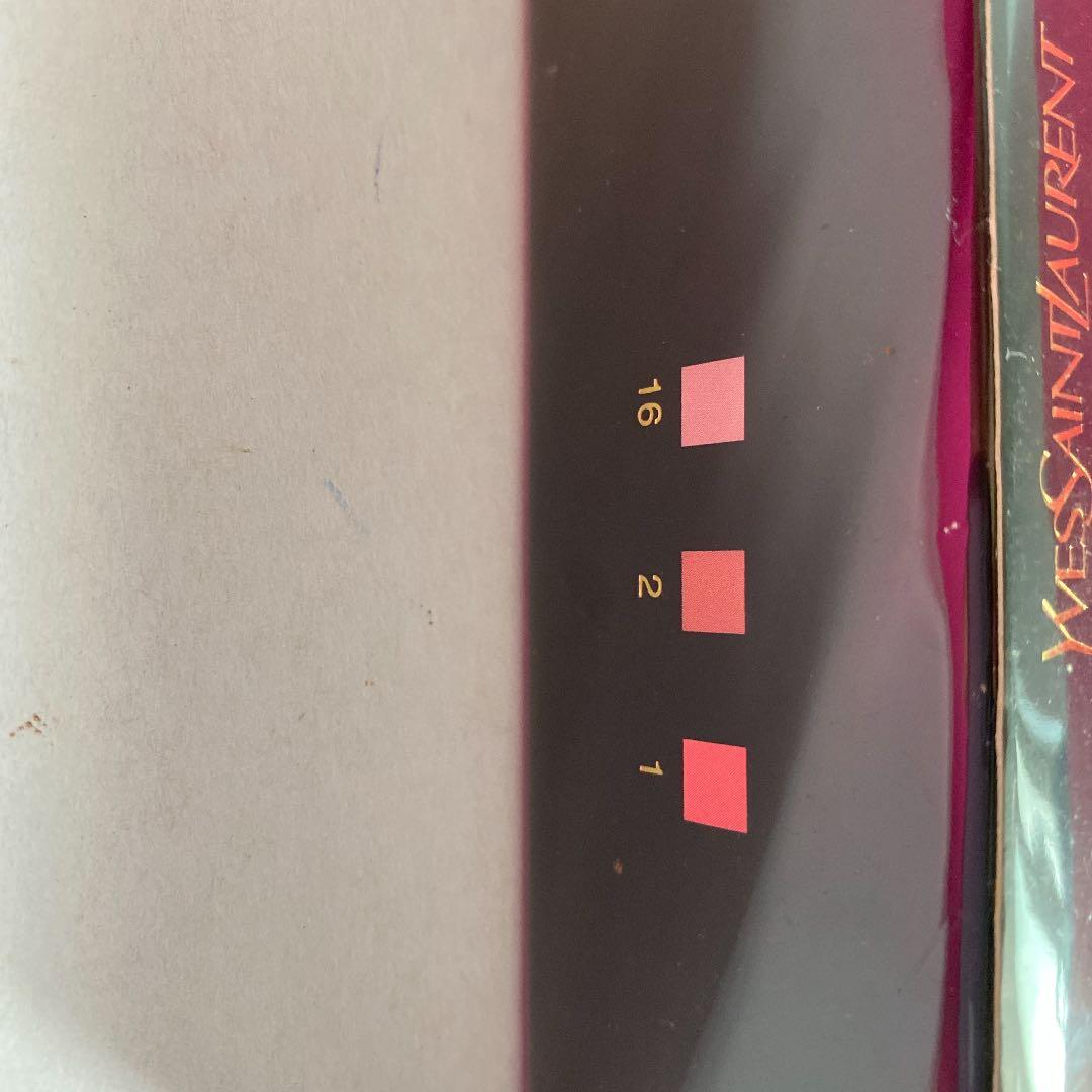 イヴ・サンローランチーク