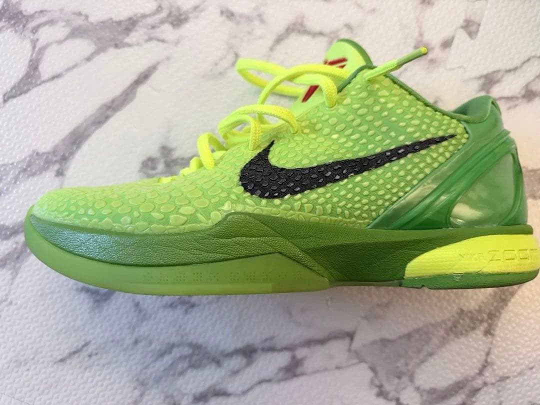 【中古品】NIKE KOBE 6 PROTRO \"GRINCH\" 28.5cm
