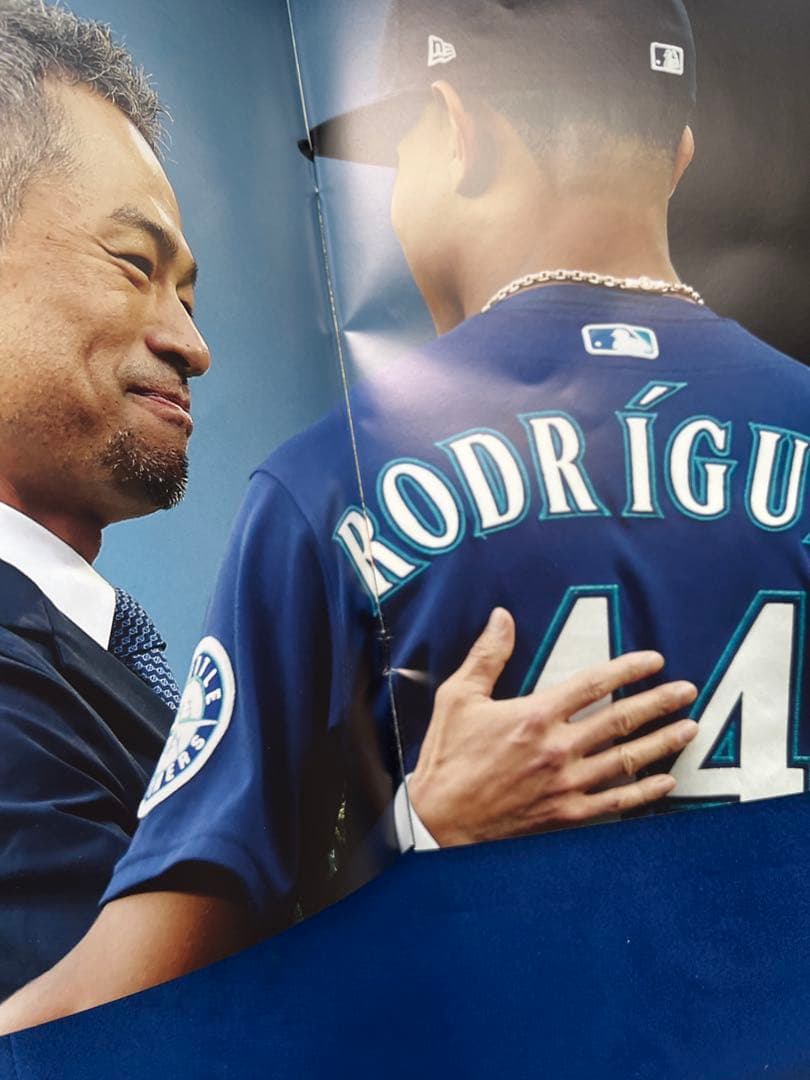 イチロー シアトルマリナーズ 殿堂入り　限定記念Tシャツ&キャップ　セット