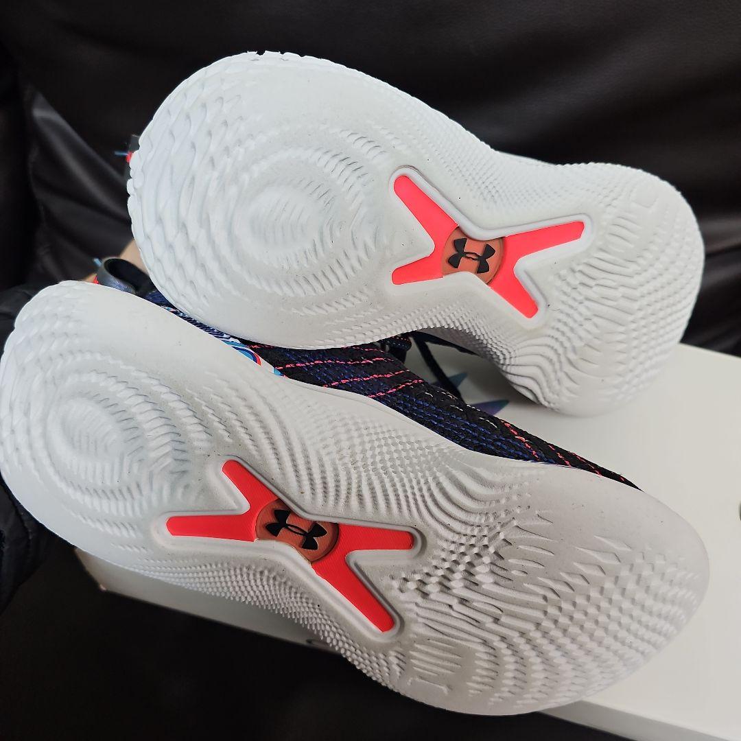 土日限定割引！ カリー 10magic UNDER ARMOUR 27cm