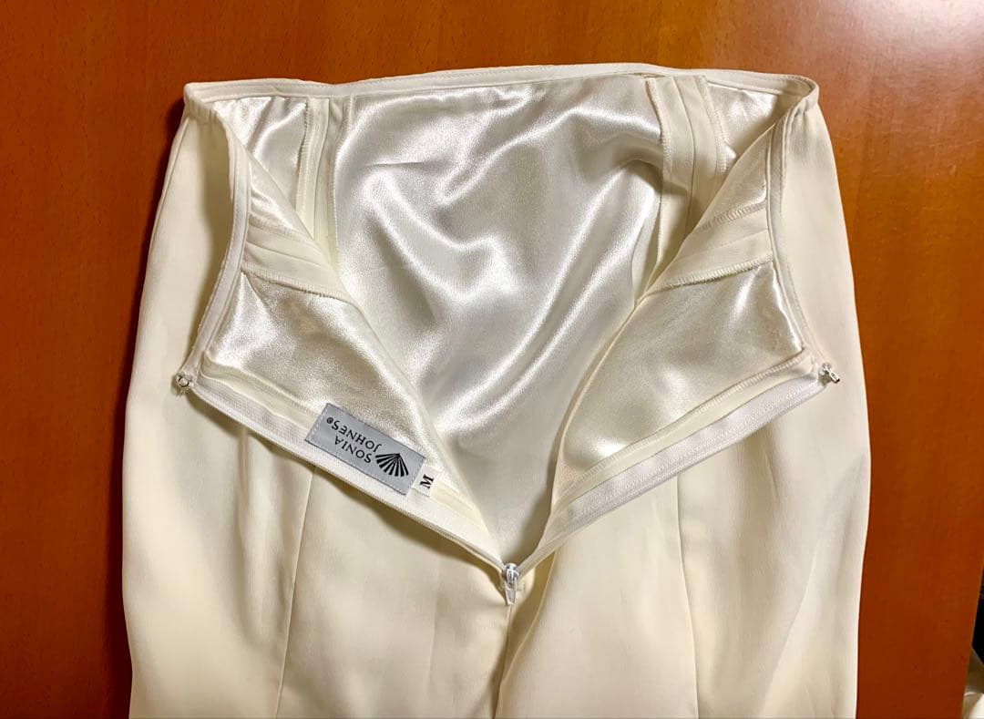 フラメンコ衣装　ソニアジョーンズ上下セット　ピンク✖️白　サイズS〜M