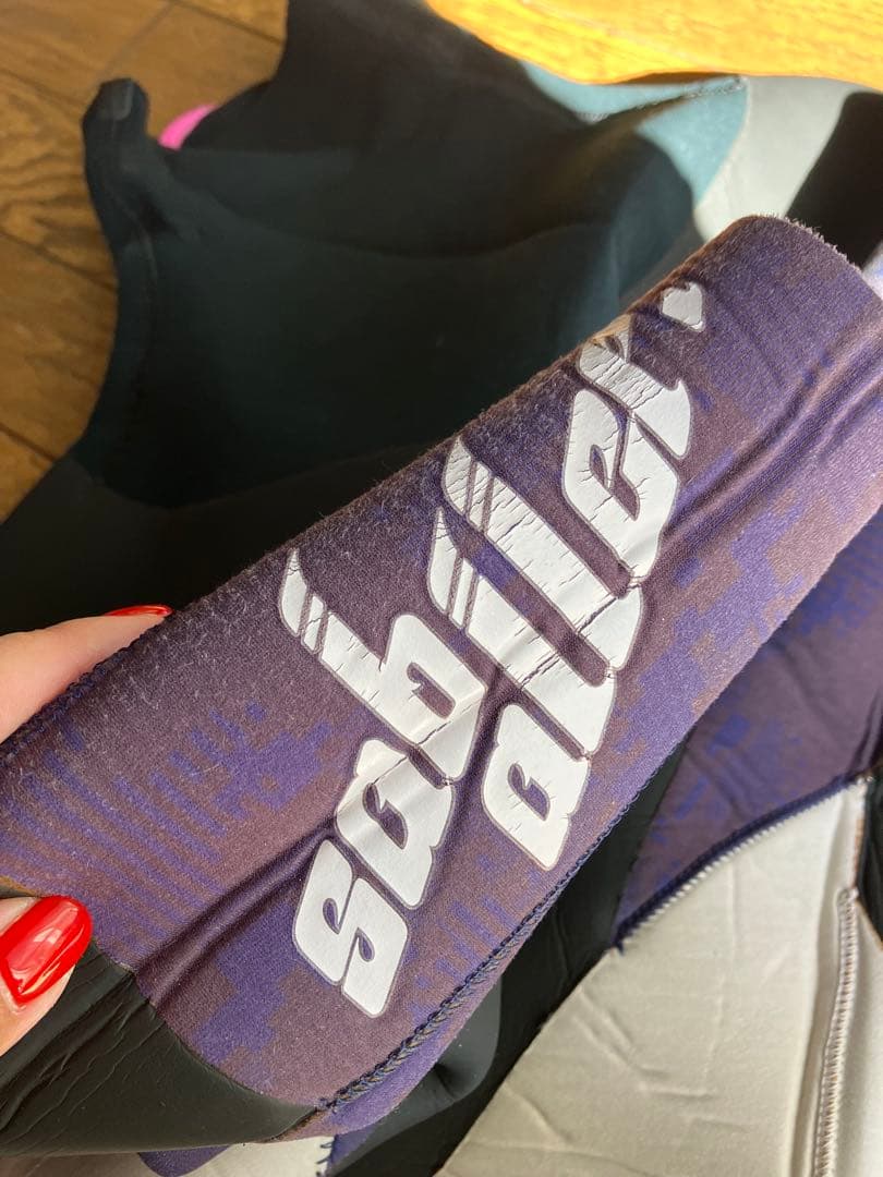 サバーレウエットスーツ　ボーイズ セミドライ　 ブラック/ホワイト/パープル