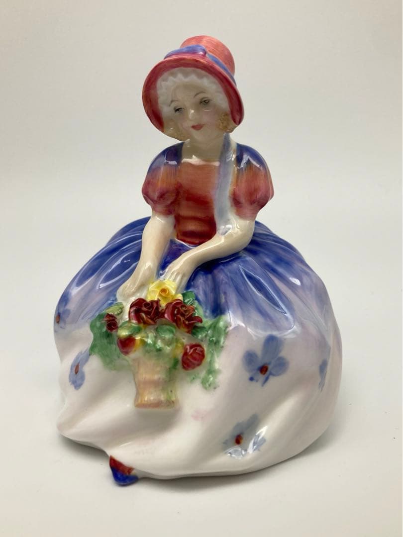 ロイヤルドルトン　フィギュリン　MONICA 陶磁器人形