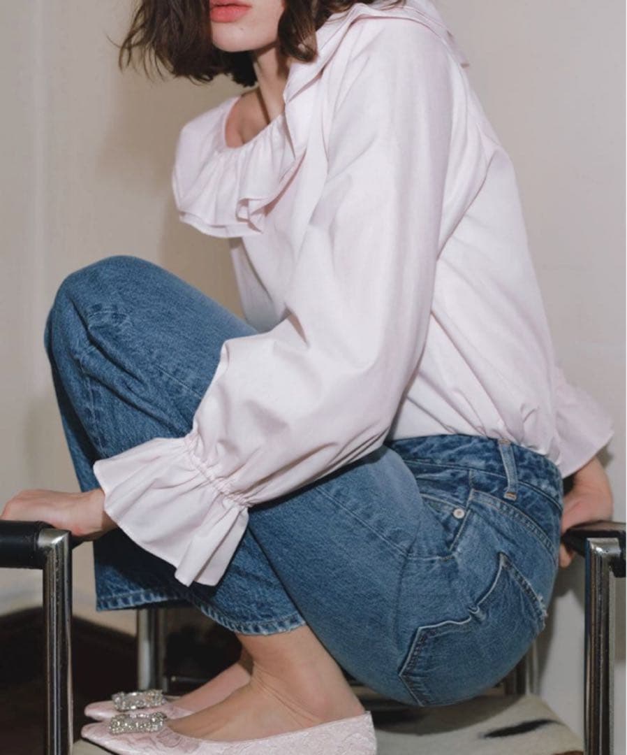 ✨新品未使用✨OHGA✨ラッフルショルダーブラウス✨ホワイト♡完売品♡翌日発送♡