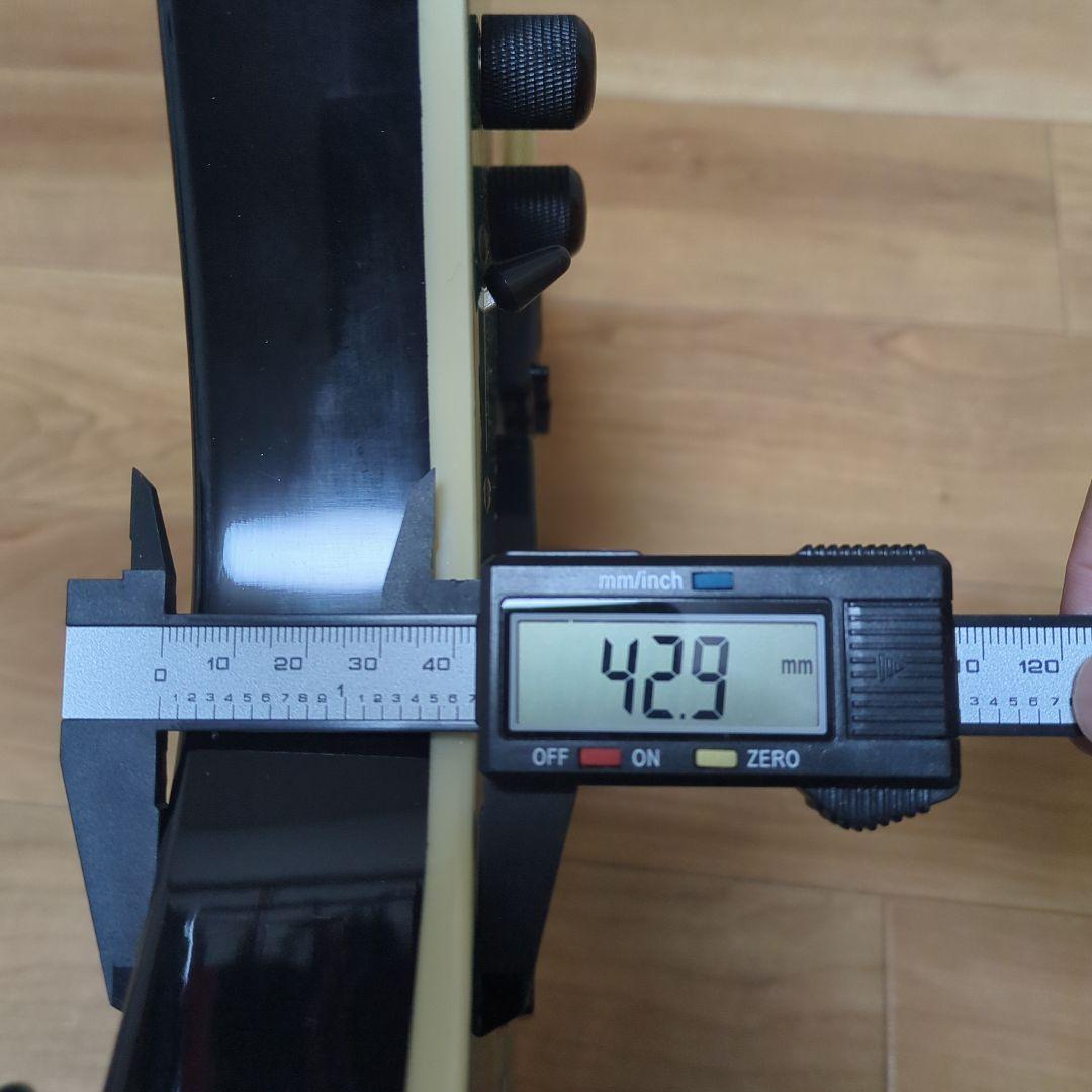 ヘッドレス ギター